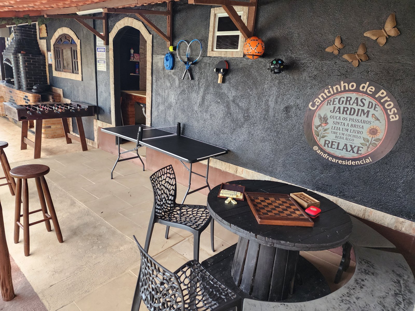Detalhe da cozinha e ambiente integrado